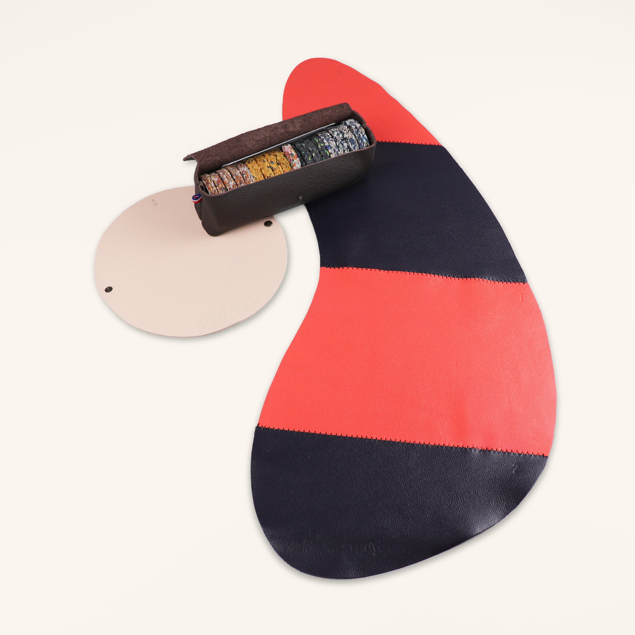 Pack duo KOOJJI, jeu d’adresse familial avec un jeu de palets et une cible pour jouer à en équipe